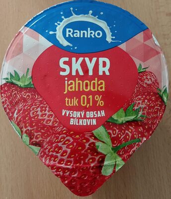 Skyr jahoda front packaging
