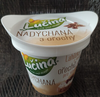 Nadýchaná s ořechy