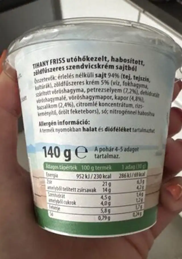 Friss Fűszeres Habosított Szendvicskrém nutrition facts table