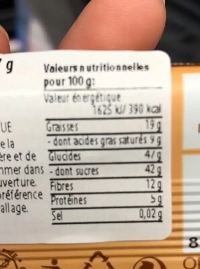 Lifebar Caroube Noisette nutrition facts table