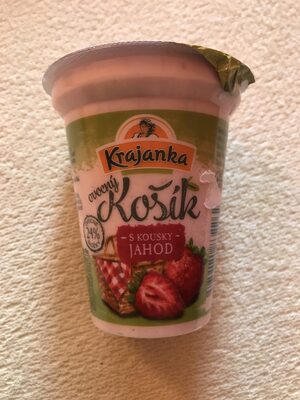 Ovocný košík s kousky jahod