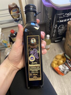 Aceto balsamico di Modena front packaging