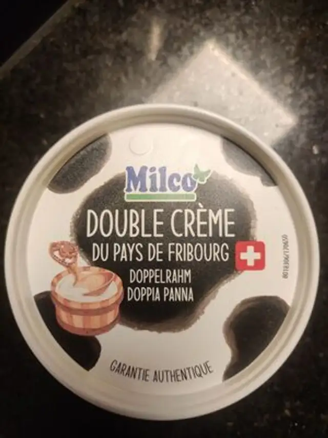 Double Crème Du Pays De Fribourg