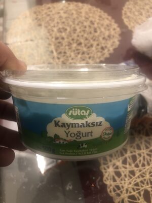 Kaymaksız Yoğurt front packaging