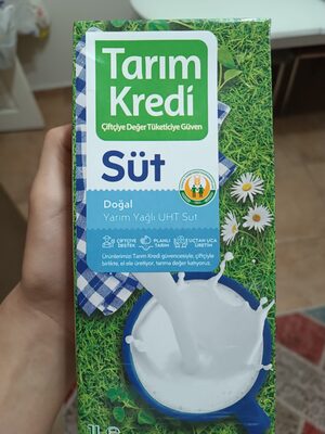 Tarım Kredi Yarım Yağlı UHT Süt