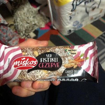 Yer fistikli cezerye