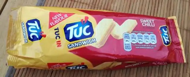 Tuc sandwich ingredients label