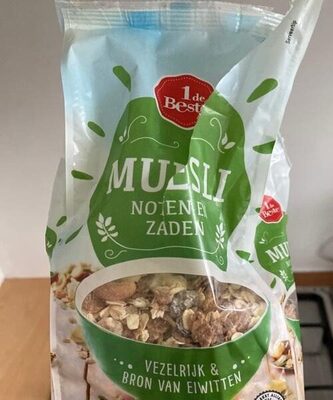 Musli noten en zaden front packaging