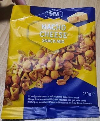 Nacho cheese snack mix