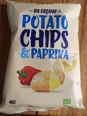 Potato chips & paprika