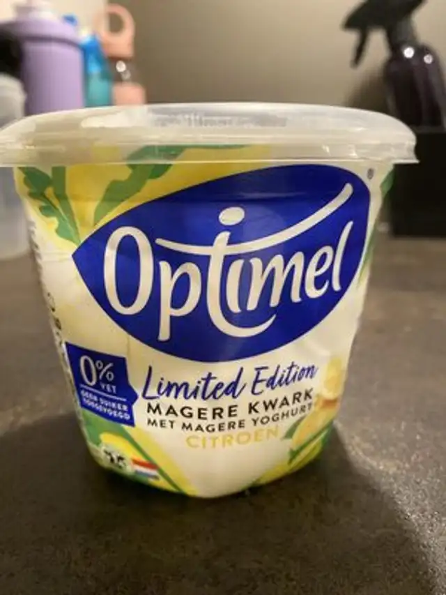 Magere kwark met yoghurt Moccachino front packaging