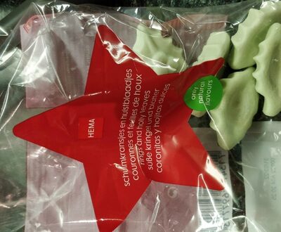 Schuimkransjes en hulstblaadjes