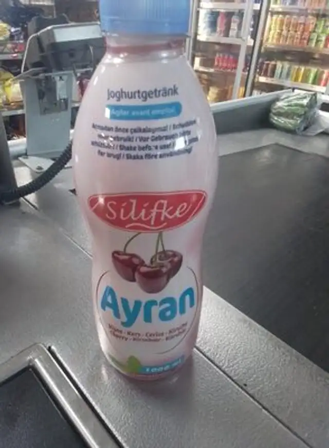 Ayran cerise