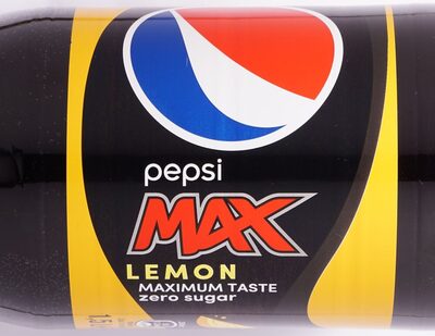 Pepsi Max Lemon front packaging