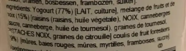 Forest fruit & nuts ingredients label