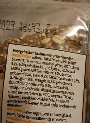 Teiangels meergranenbroodjes