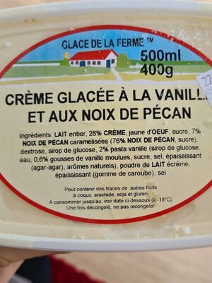 Crème glacée à la vanille et aux noix de pécan