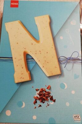 Lettre N en Chocolat Blanc aux grués de cacao