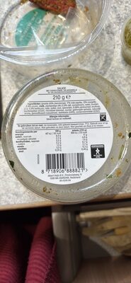 Salade met cherrytomaat, 14% mozzarella en 12% groene pestovinagrette