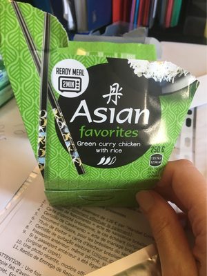 Green curry chicken with rice