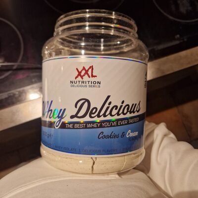 Whey (Cookies and cream) front packaging