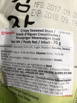 Seasoned seaweed snack