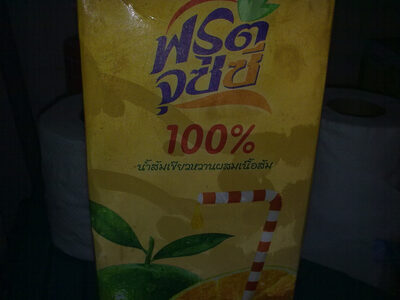 น้ำส้มเขียวหวานผสมเนื้อส้ม