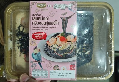 Cream Sauce Squid Ink Spaghetti With Shrimp And Ebiko