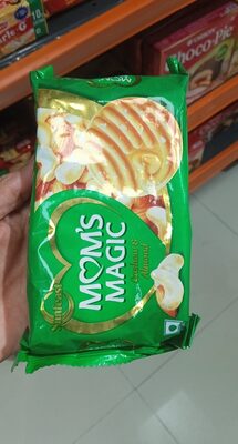 Moms magic Cashew & Almonds