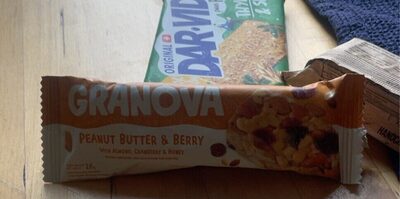 Granova  peanut butter & berry bar