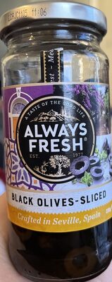 black olives sliced front packaging