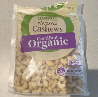 Natural cashews