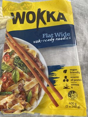 Flat Wide wok-ready noodles
