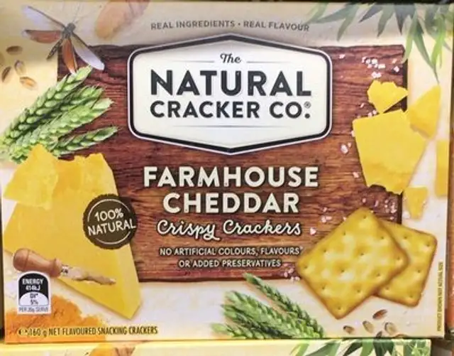 Farmhouse Cheddar Crispy Crackers front packaging