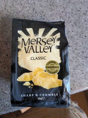 Classic Sharp & Crumbly Cheese