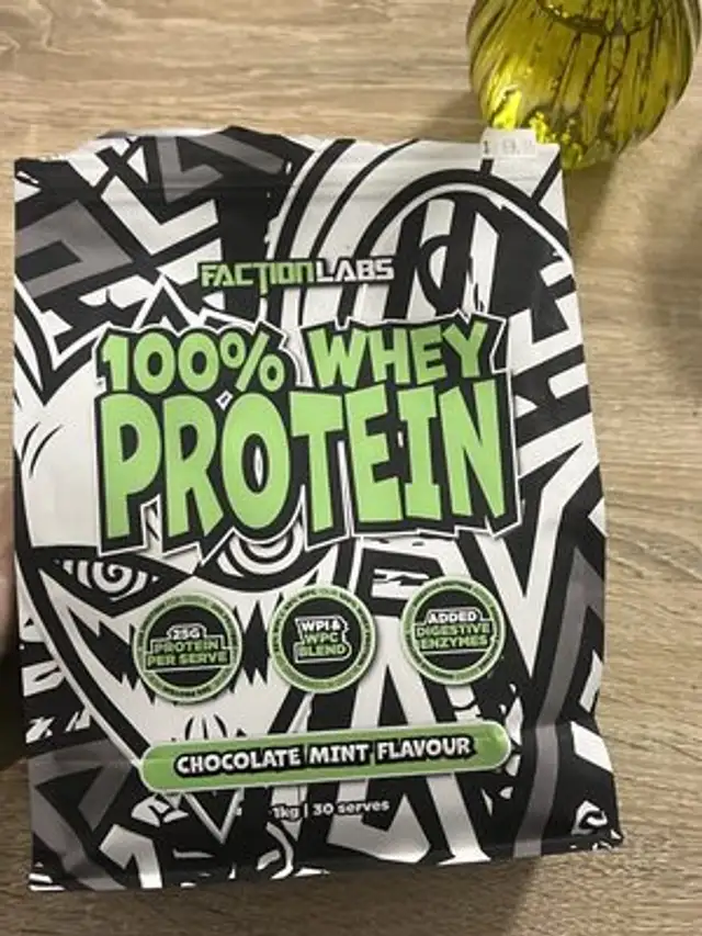 Whey Protein Choc Mint front packaging