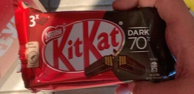 Kitkat dark 70percento front packaging