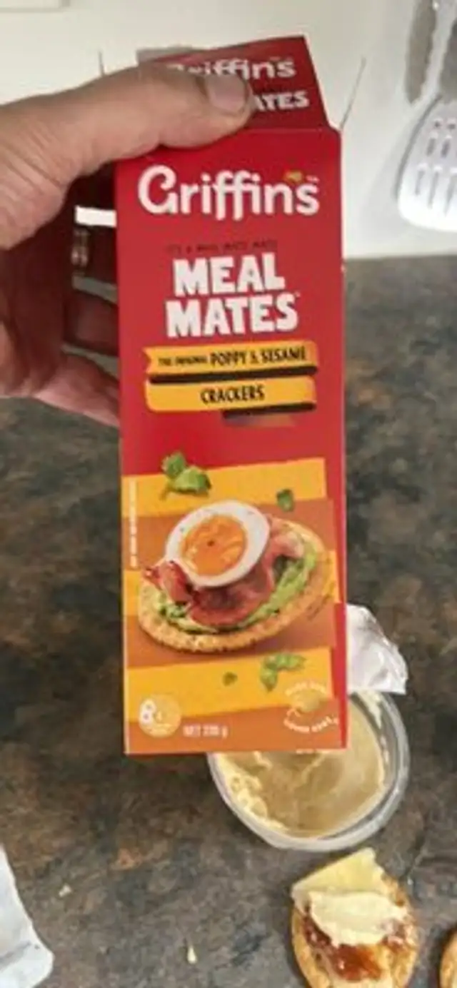 MEAL MATES THE ORIGINAL POPPY & SESAME CRACKERS front packaging