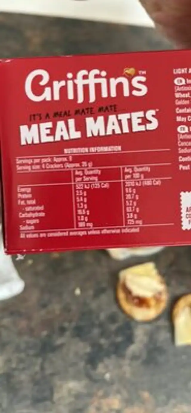 MEAL MATES THE ORIGINAL POPPY & SESAME CRACKERS nutrition facts table