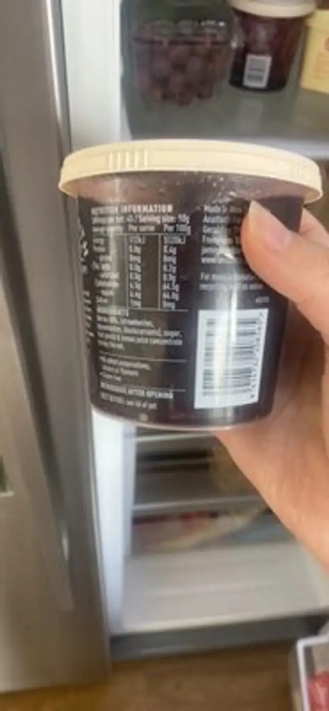 Barker’s THREE BERRY jam nutrition facts table