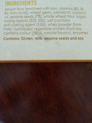 Sesame light and crispy crackers ingredients label