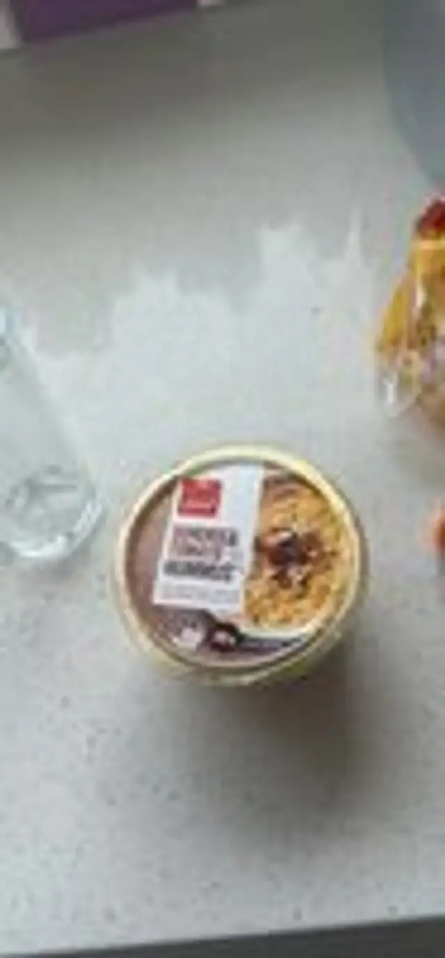 SUNDRIED TOMATO HUMMUS
